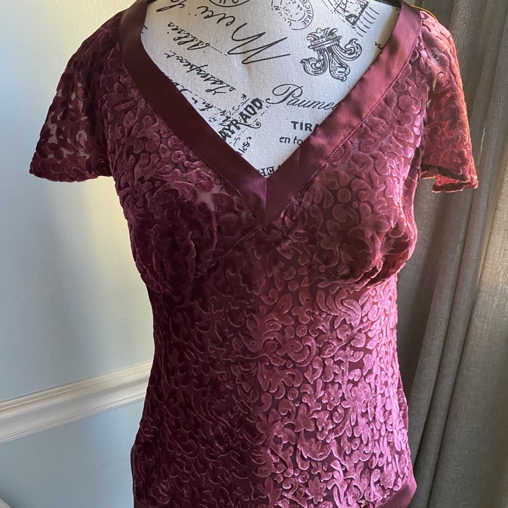 Woman’s top 💜